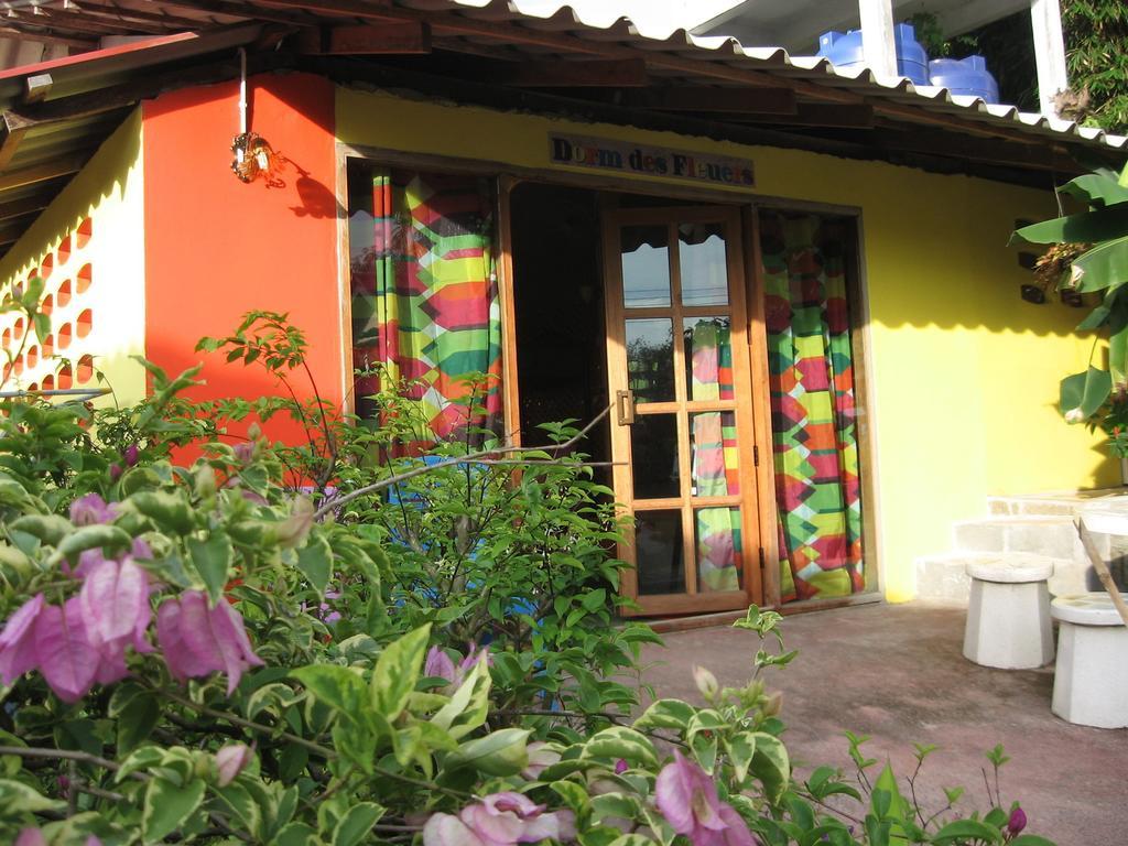 Dorm Des Fleurs Hostel Khao Lak Exteriör bild