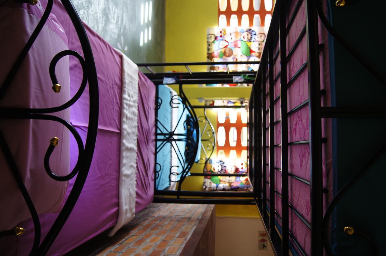 Dorm Des Fleurs Hostel Khao Lak Rum bild